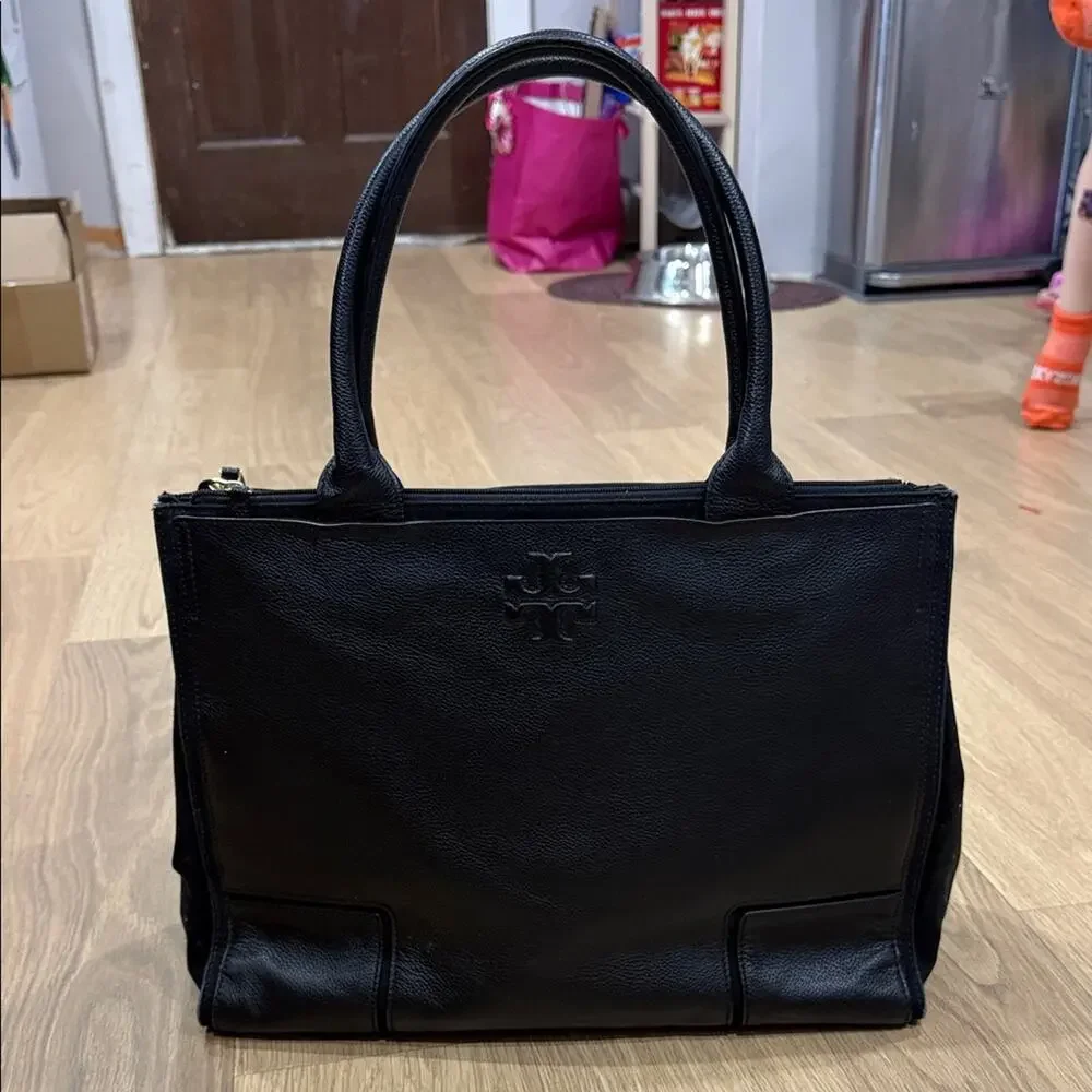 Tory Burch Ella Tote Bag in Black Pebbled Leather